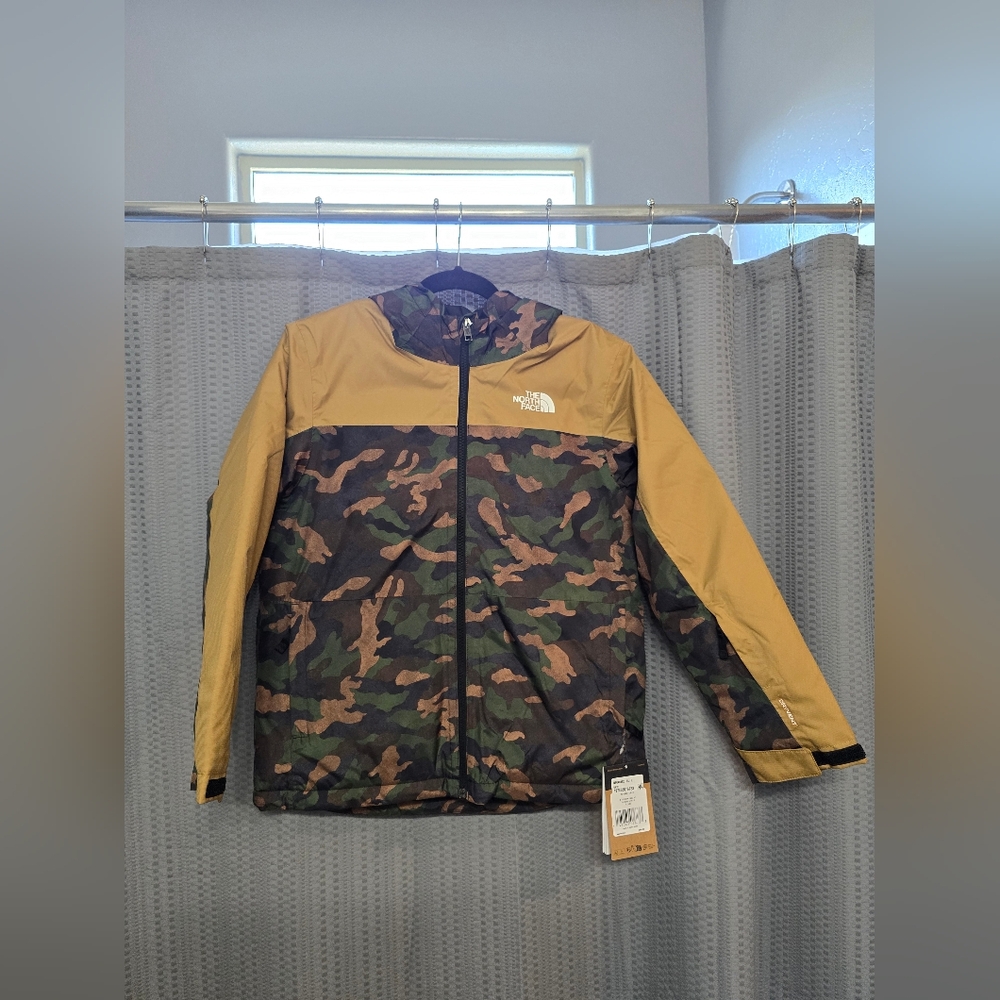 The North Face Camo and Yellow Jacket - Youth L (12)